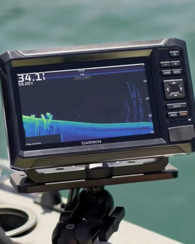 Garmin ECHOMAP UHD2 75cv Chartplotter/Fishfinder, 7 in, GT20-TM Transducer, ClearVü, Navionics+ Canada Inland