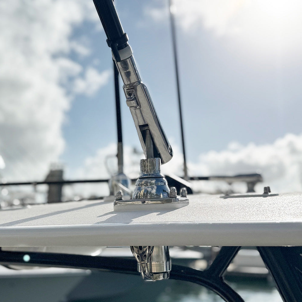 TACO Marine Grand Slam 300 Outrigger Mount, For 1-1/2 in Poles, Pair