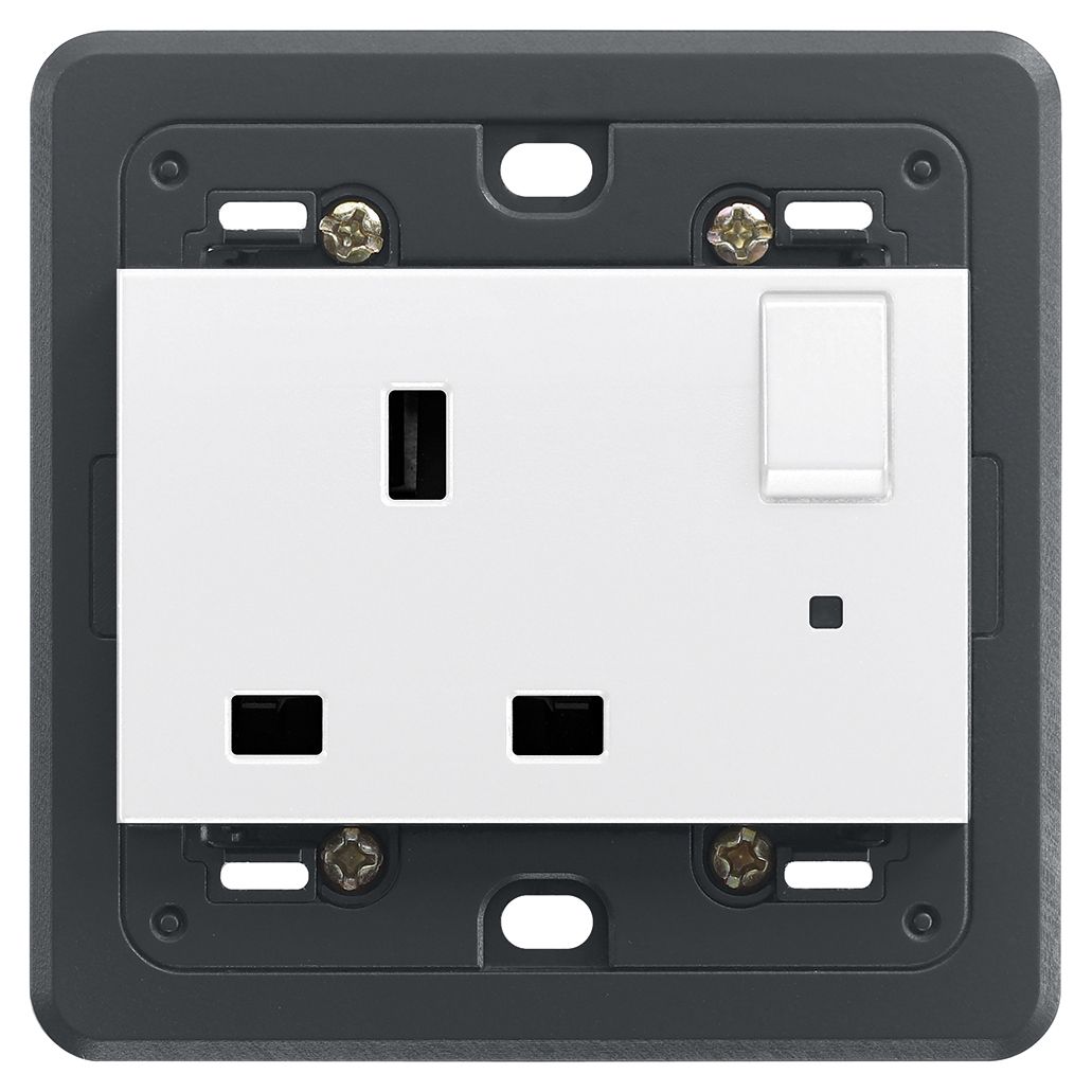 Vimar Eikon SICURY Switched English Standard Socket Outlet, 2P+E, 13A 250V, IP20, 3-Module Mounting Frame, Indicator Unit
