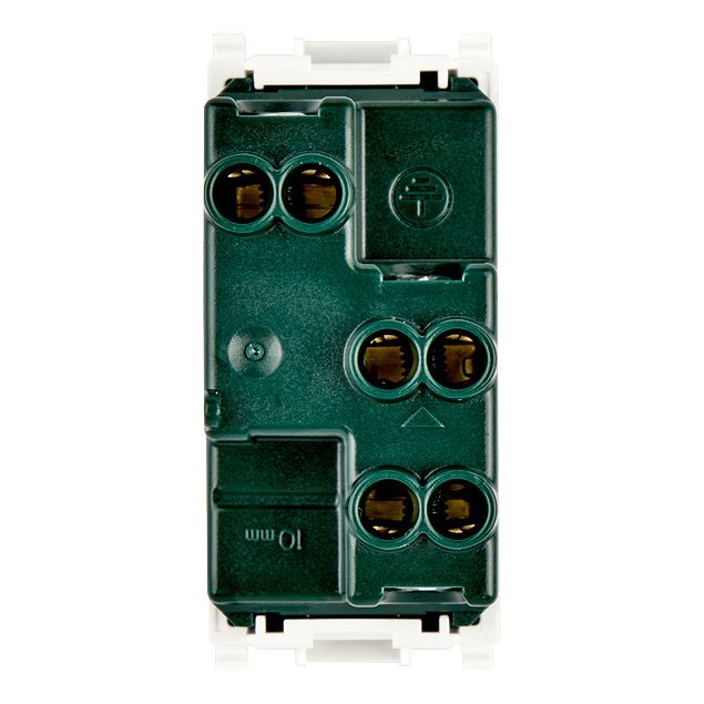Vimar Plana 2P+E P17/11 Socket Outlet, 16A, 250V, IP20, Flush Mount